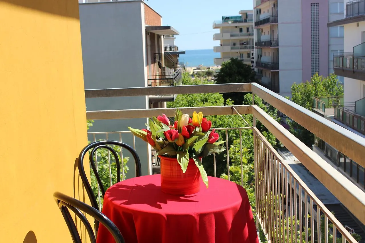 Hotel Amados ريميني 2*,  إيطاليا